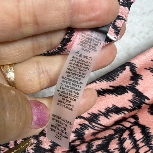 (B3) Victoria's Secret,Animal Print Bikini Set,36B/Sequined and Padded Bottoms - Picture 11 of 12